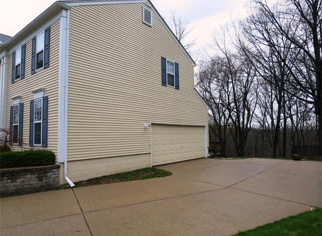 Homes for sale in Fairview Farms Rochester Hills MI 